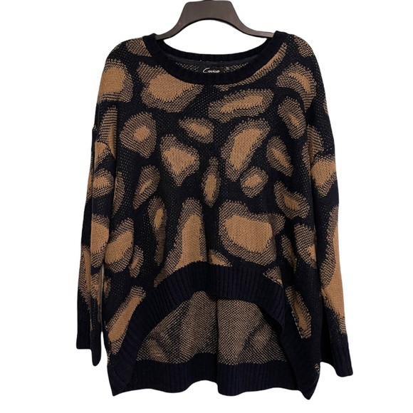 Cecico Sweaters - *SALE* EUC Cecico Navy & Tan Sweater Size L